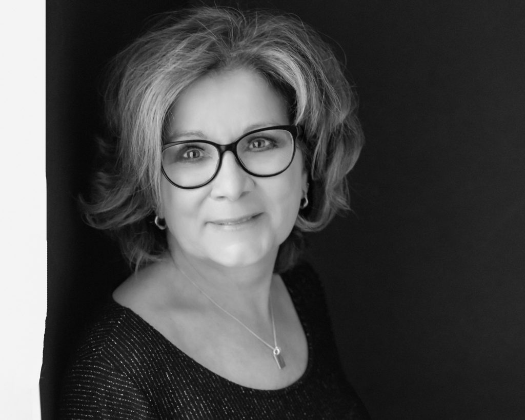Grey Girl Photography contemporary glamour portrait in Reading, Pennsylvania